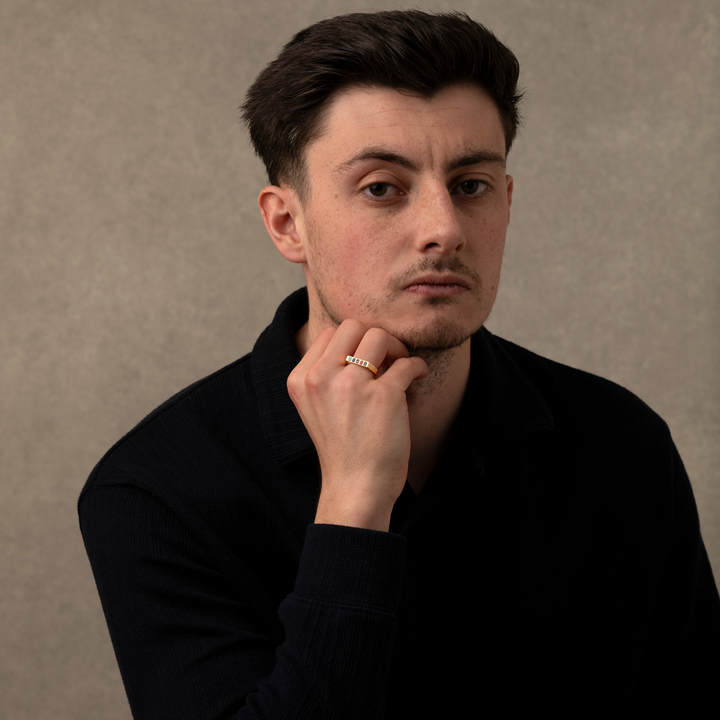 Gold Mayfair Signet Ring