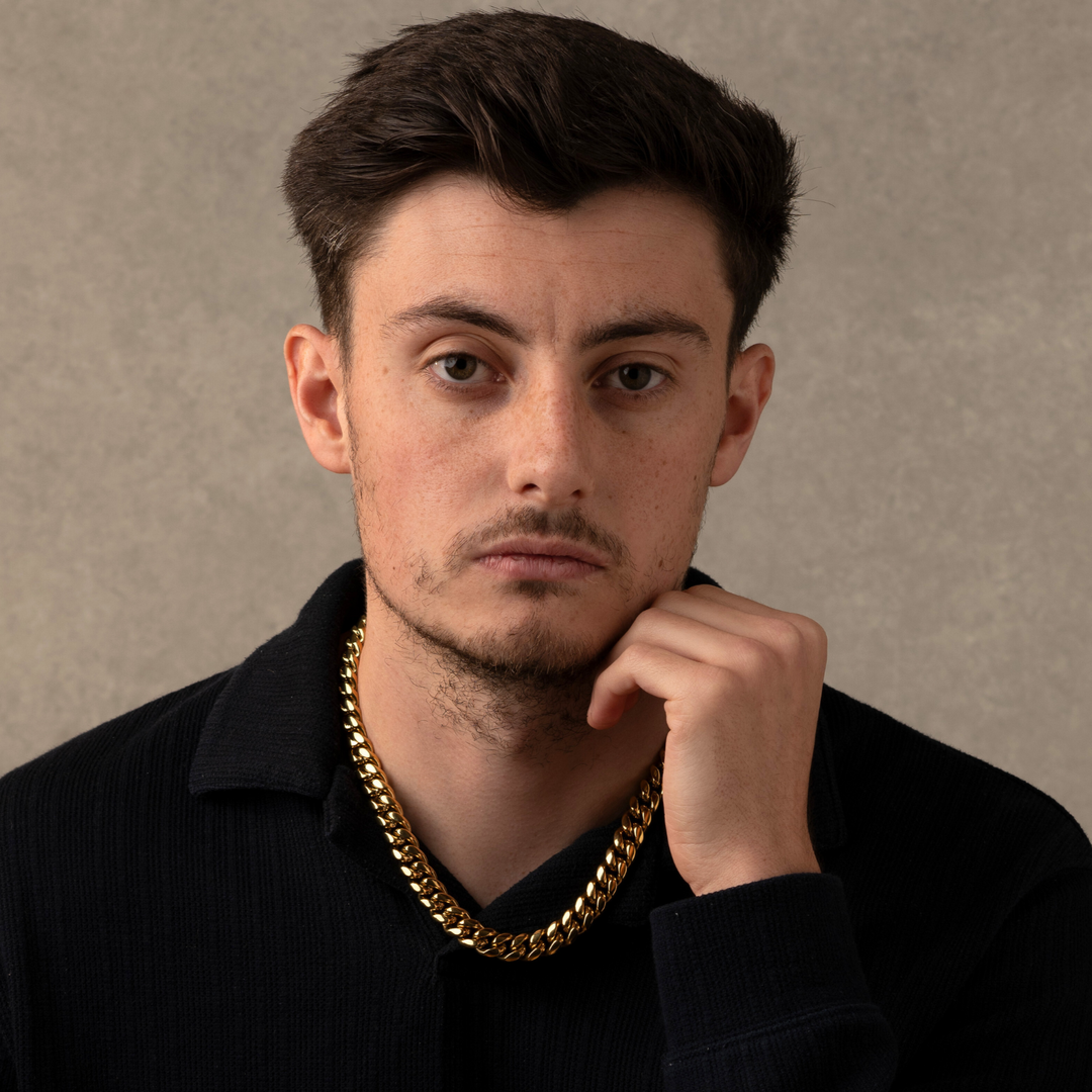 Man Wearing a Gold Cuban Chain Necklace 11MM