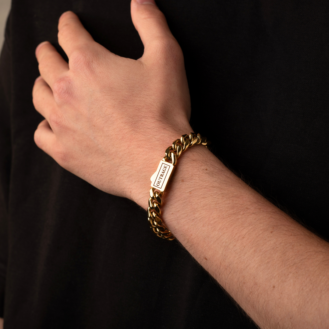 Man Wearing a Gold Cuban Chain Bracelet 9MM