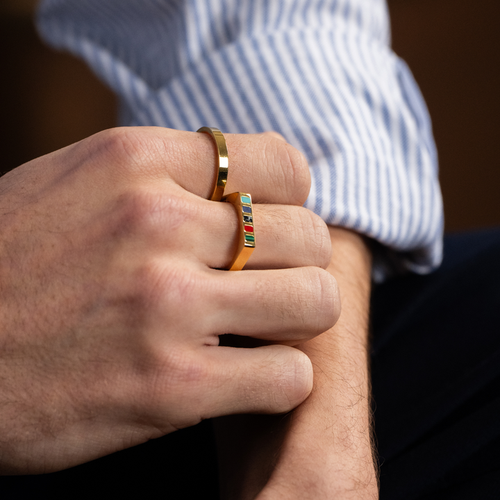 Gold Mayfair Signet Ring