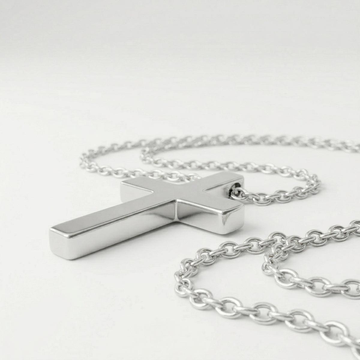 Silver Cross pendant necklace