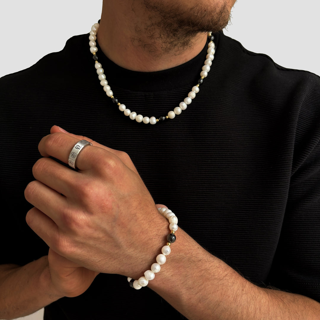 Onyx Stone - Genuine Pearls Bracelet